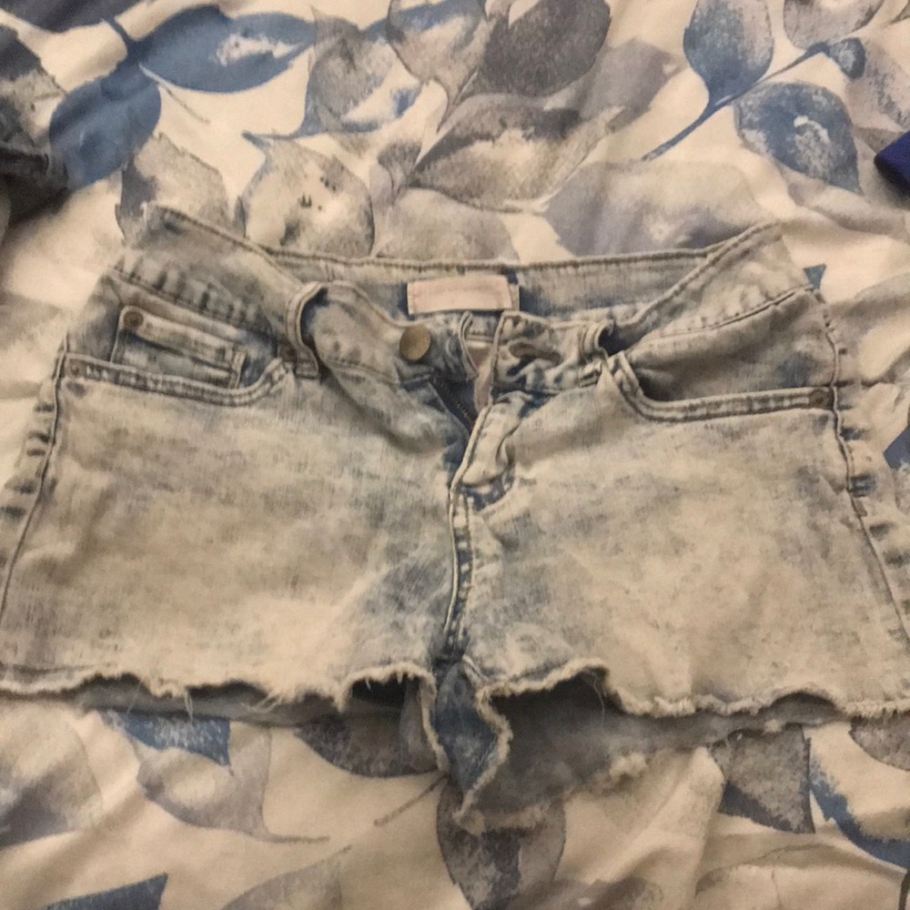 Short shorts